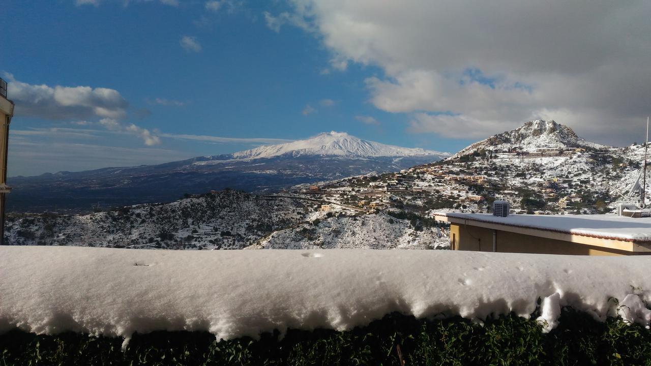 Le Porte Di Taormina Bed & Breakfast Exterior photo
